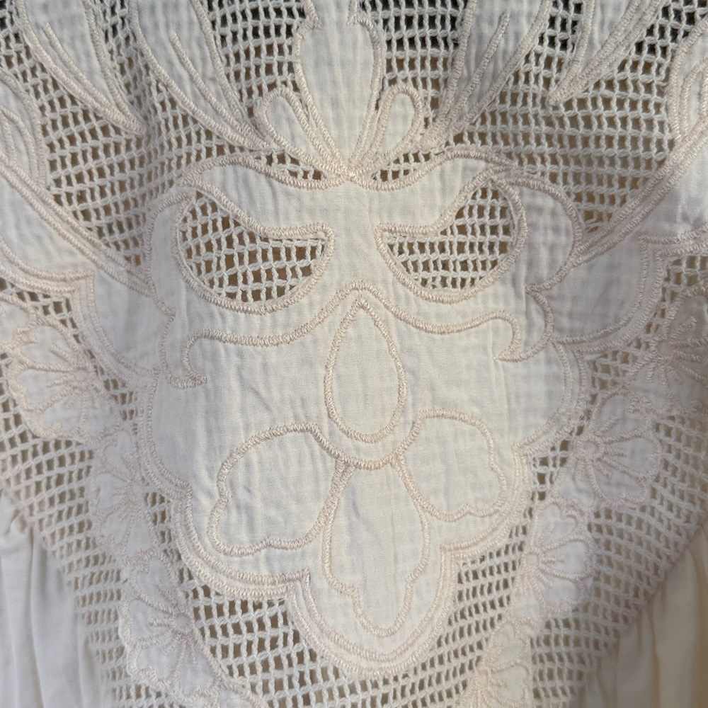 Tuckernuck White Blouse with Elegant Sleeves - Picture 4 of 8